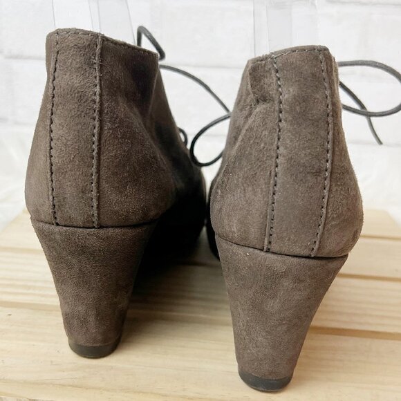 Clarks Camryn Bronte Suede Taupe Brown Wedge Ankle Boot Bootie Women's Size 9.5M - Picture 8 of 9